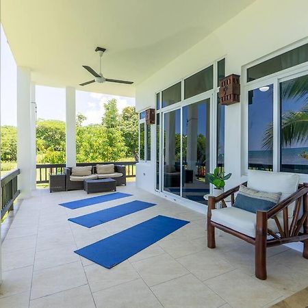 Ivy'S Cove Beach Side Condo - Luxury Villa Whitehouse Exterior foto
